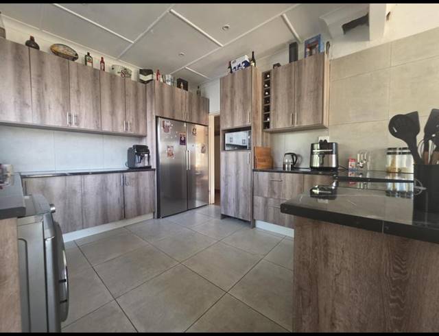 3 BEDROOM HOUSE FOR SALE IN ALBERTON NORTH
